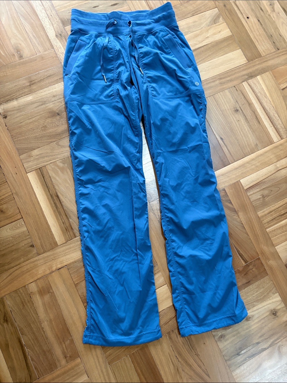 Lululemon Sz 4 women's Blue Athletic Drawstring Pants
